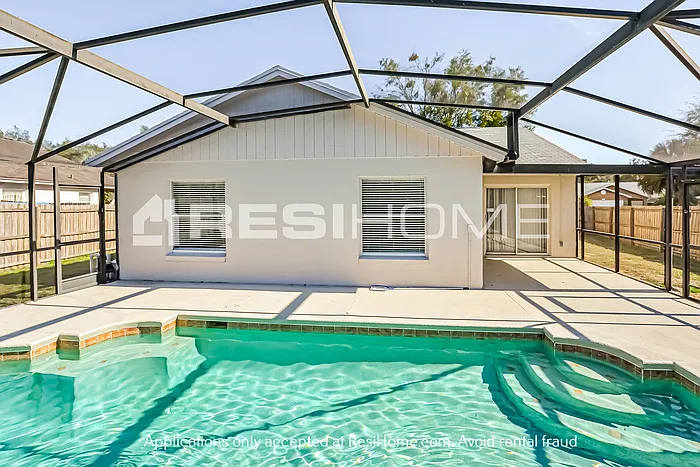 1540 Oak Hill Trl — Photo 16