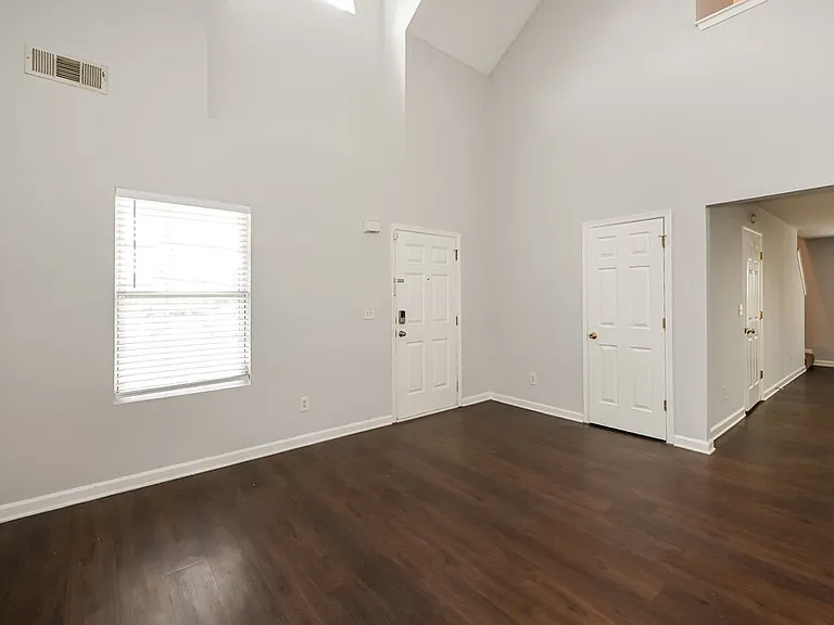 1580 New Orleans Way — Photo 6