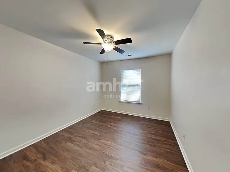 5116 Abercromby St — Photo 18