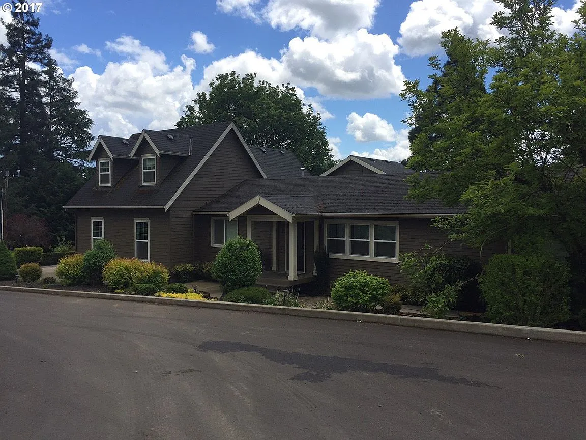 7545 SW Schroeder Way photo 1