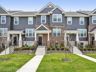 352 N Sydney Ct, Plymouth, MI, 48170
