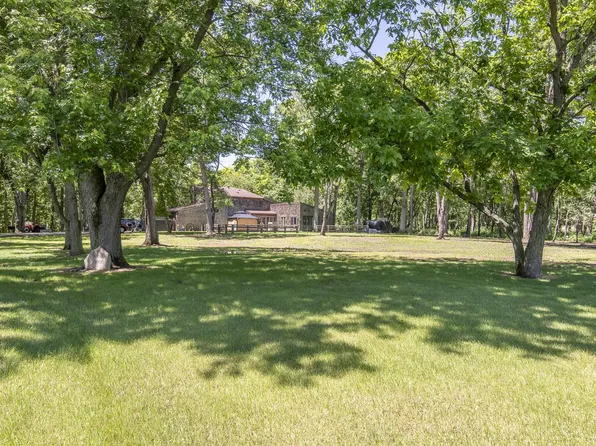 24 North Westwood AVENUE, Burlington, WI 53105