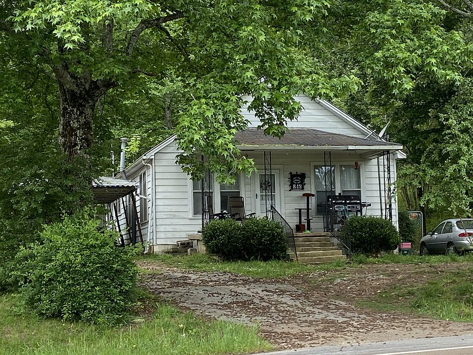 1st image of 842 Collinwood Hwy S