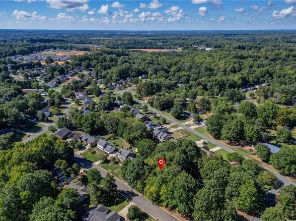 509 Westfield Ln, Gibsonville, NC 27249