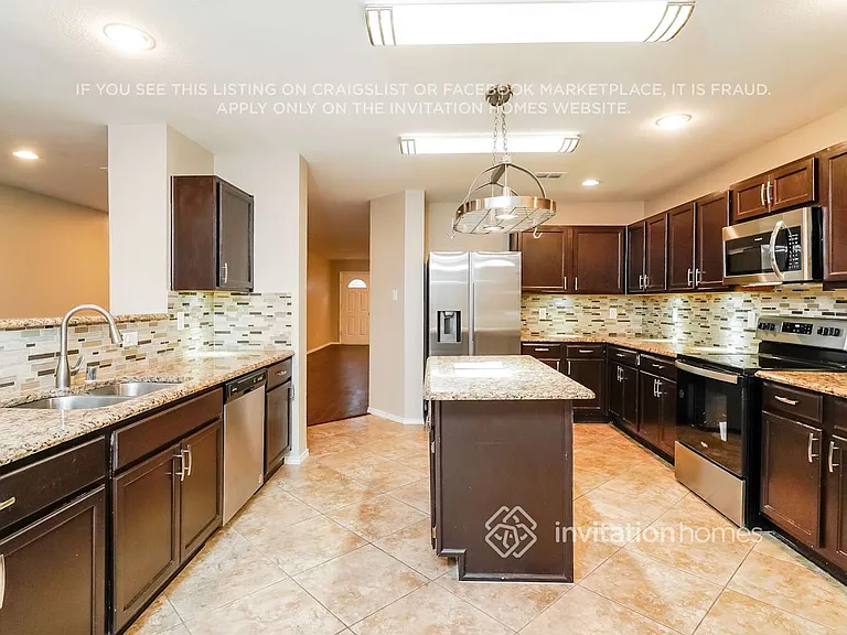8000 Stowe Springs Ln — Photo 7