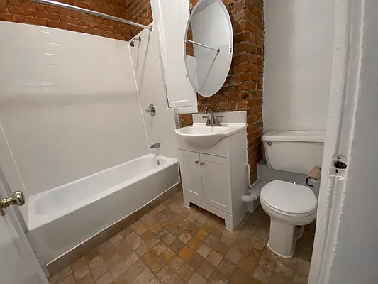 Rented by Bien Realty Ltd | media 20