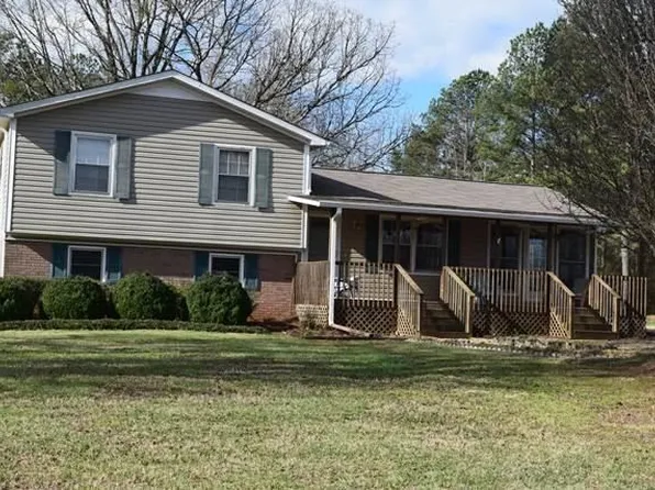 289 Frost St, Franklin, GA 30217