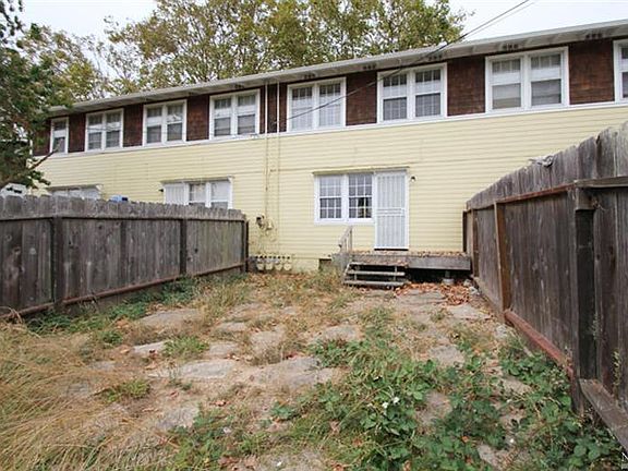 3rd image of 38 Selfridge St
