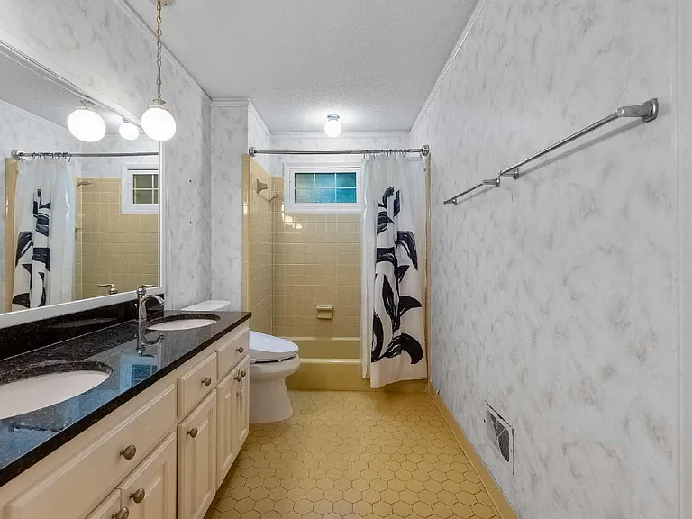 9 Bancroft Dr — Photo 25