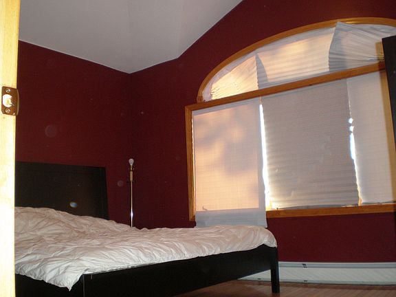 4th image of 83 Livingston Ave