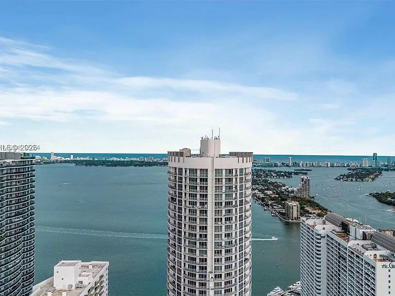 1750 N Bayshore Dr #3605 — Photo 14