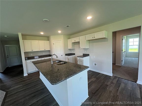 3rd image of 92 Dalton Dr