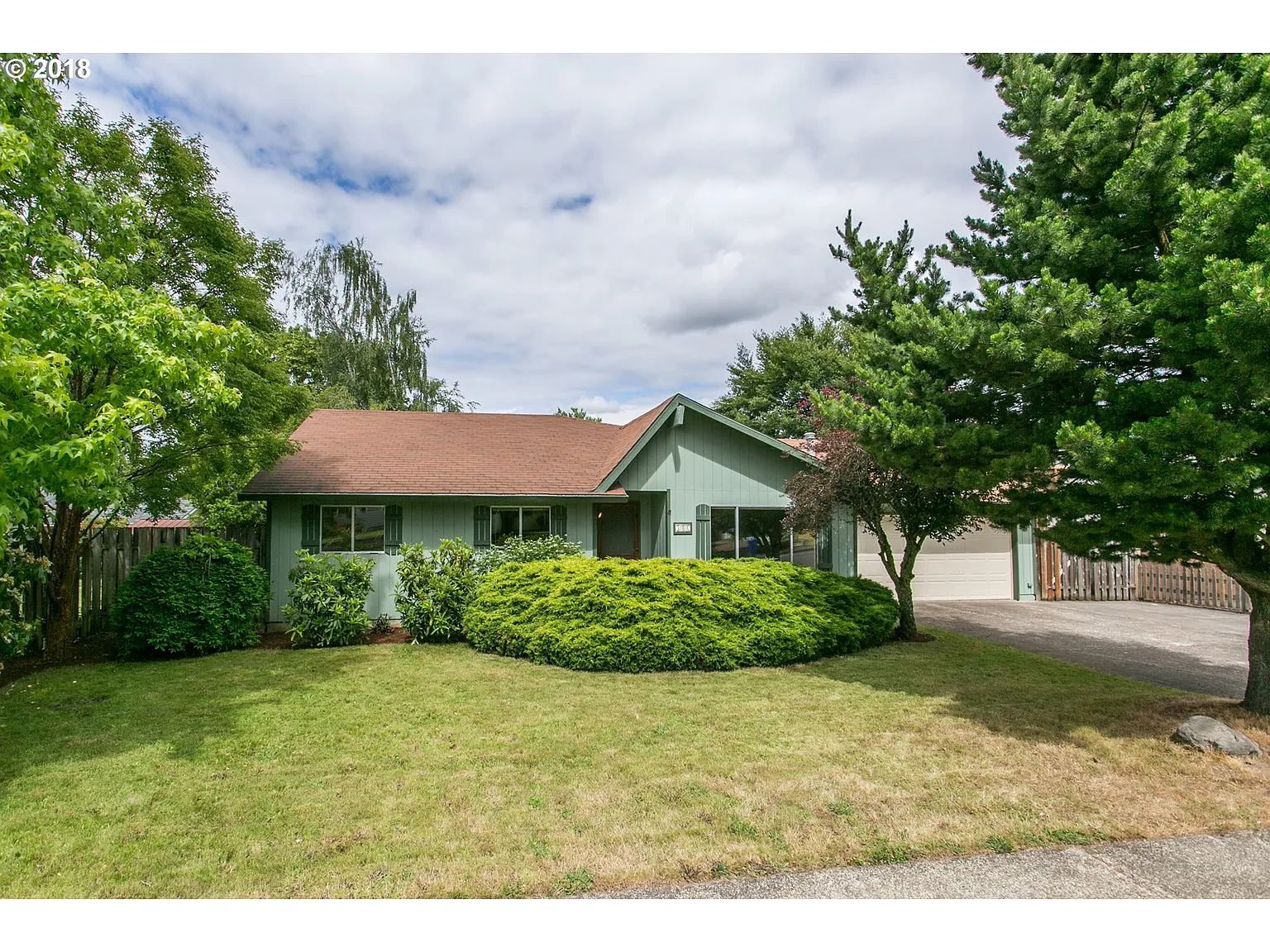 306 Park Ave photo 1