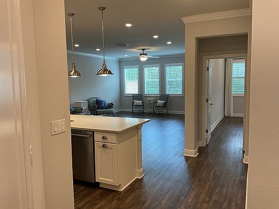 Master rt off living room 