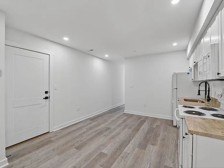 1321 Anacostia Rd SE — Photo 18