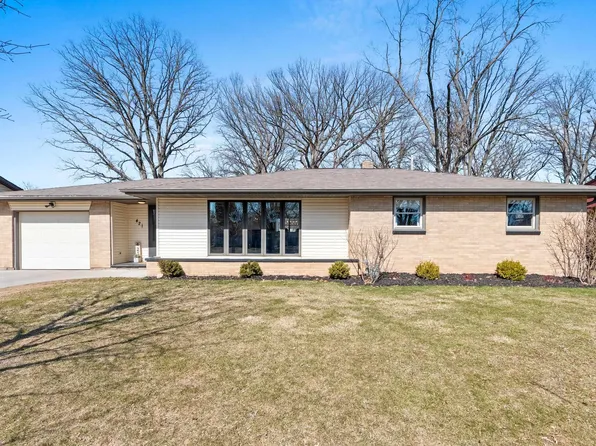 421 Memory Ct, Green Bay, WI 54301