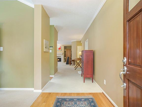 Beautiful entry also has nice storm door
