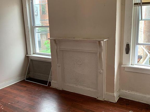 5th image of 1826 Appleton St