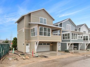 7041 Ada Depot Dr UNIT 17, Ada, MI 49301