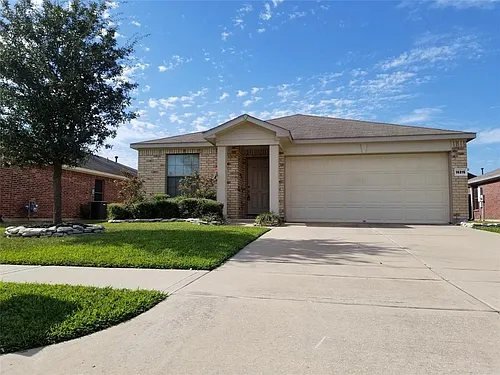 15215 Benson Landing Dr Photo 1