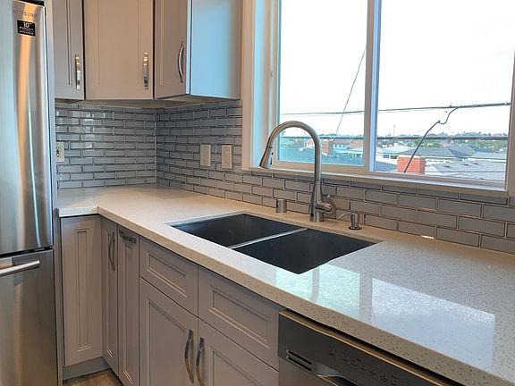 2nd image of 513 Avenue G APT D