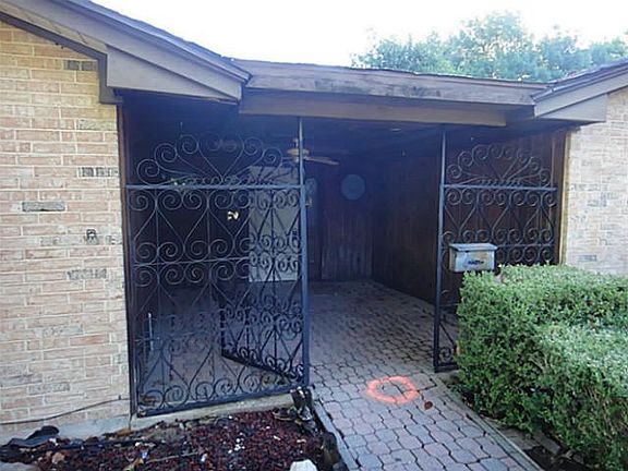 2nd image of 329 Woodhaven Dr
