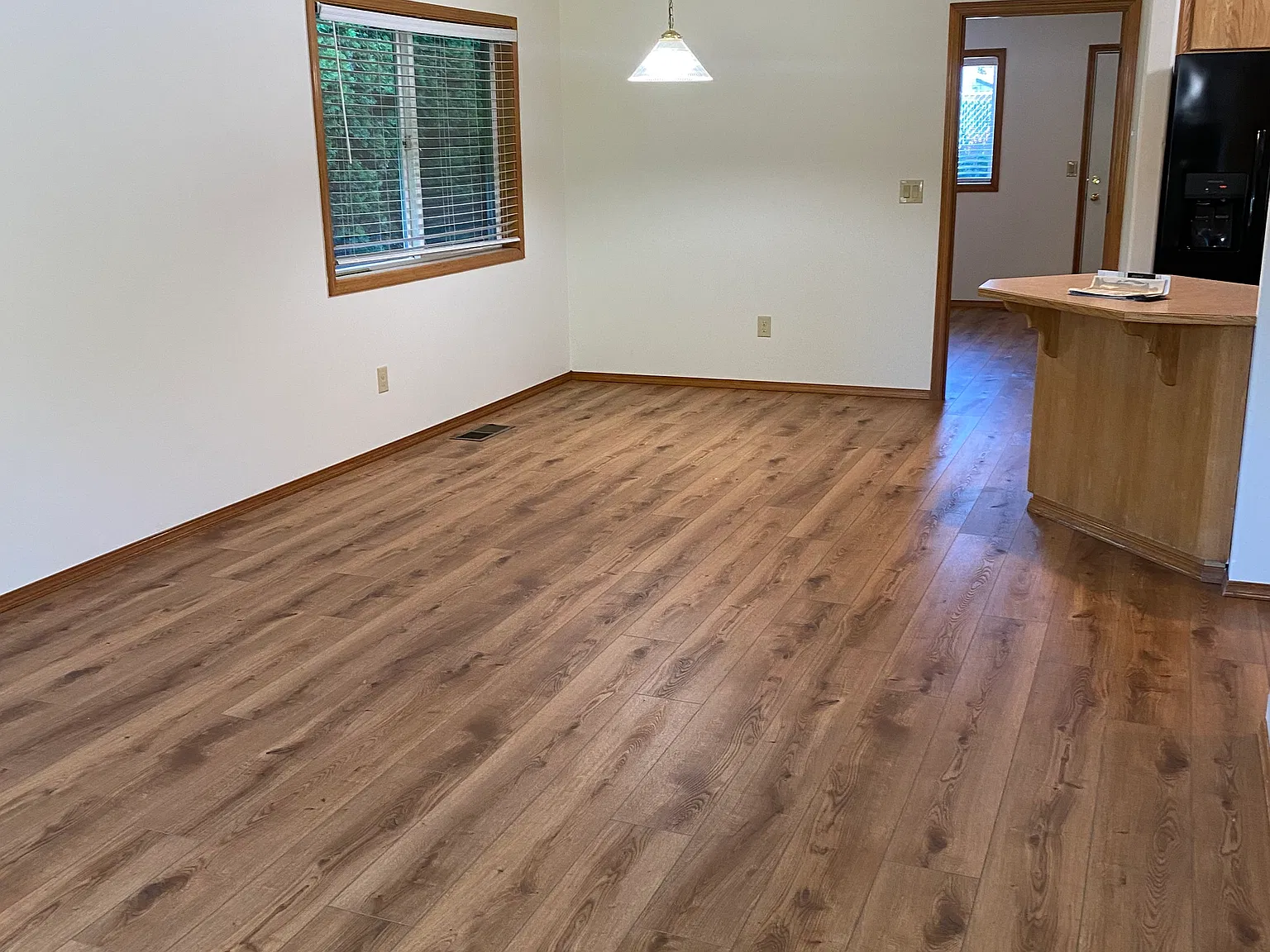 3 bed, 983 sqft, $2,150 — Photo 3