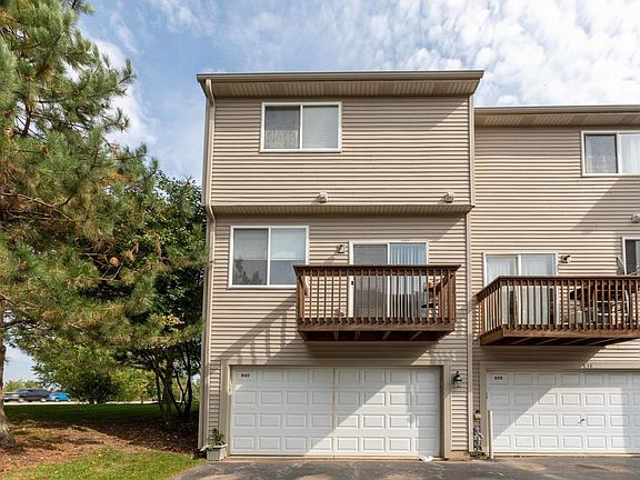 2nd image of 840 Cherry Creek Dr