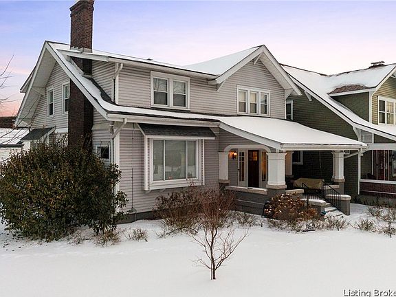 3rd image of 922 E Spring Street