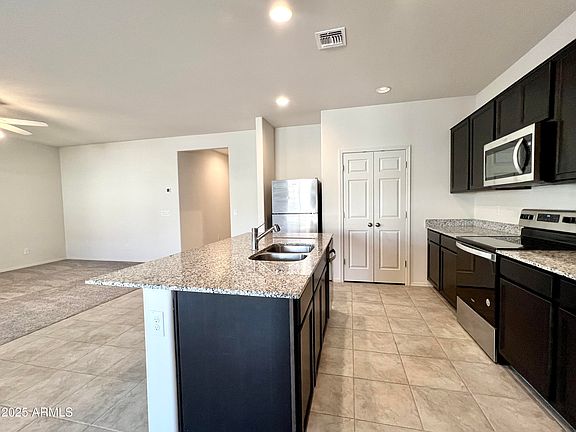 4th image of 5008 S 112TH Avenue
