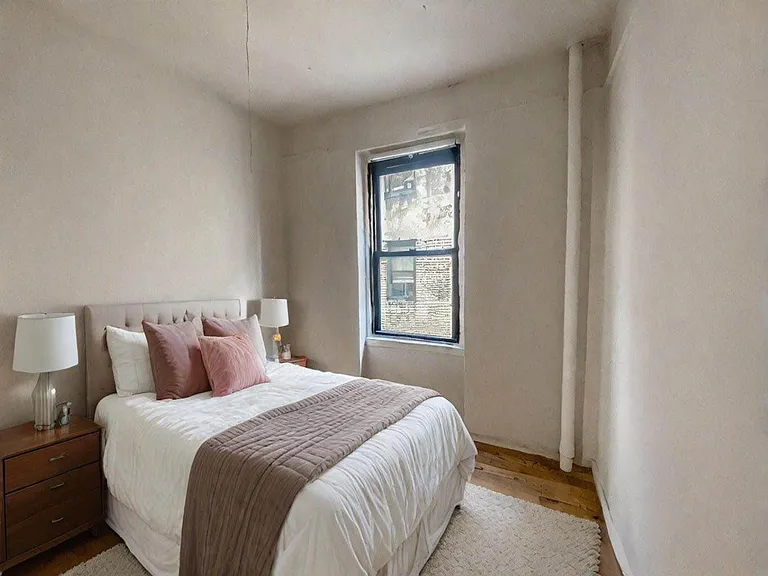 21-67 33rd St #5G — Photo 5