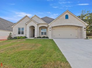 2836 Persimmon Ridge Ct, Bryan, TX 77807