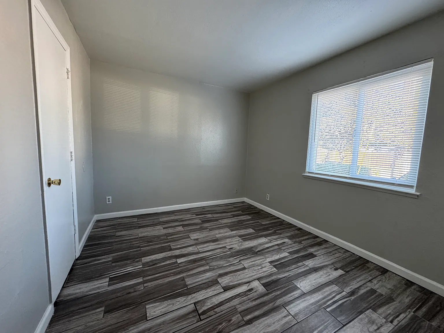 1 bed, $1,050 — Photo 4