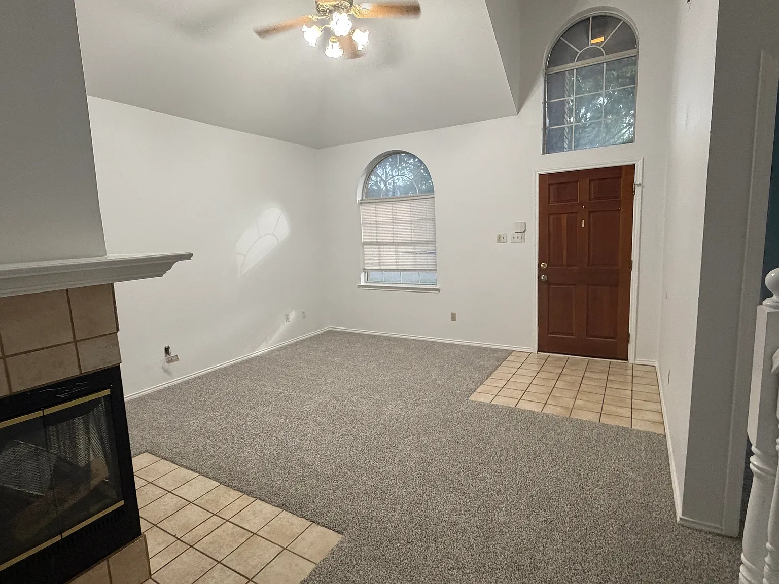 4 bed, 2.5 bath, 1858 sqft, $3,000 — Photo 2