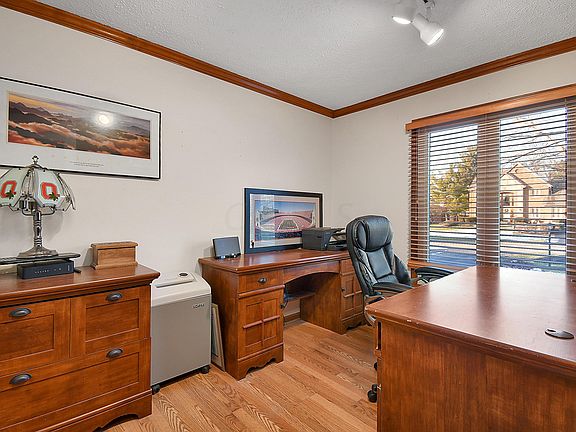 4th image of 8591 N Spring Ct