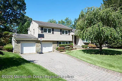 18 Majestic Ave photo 1