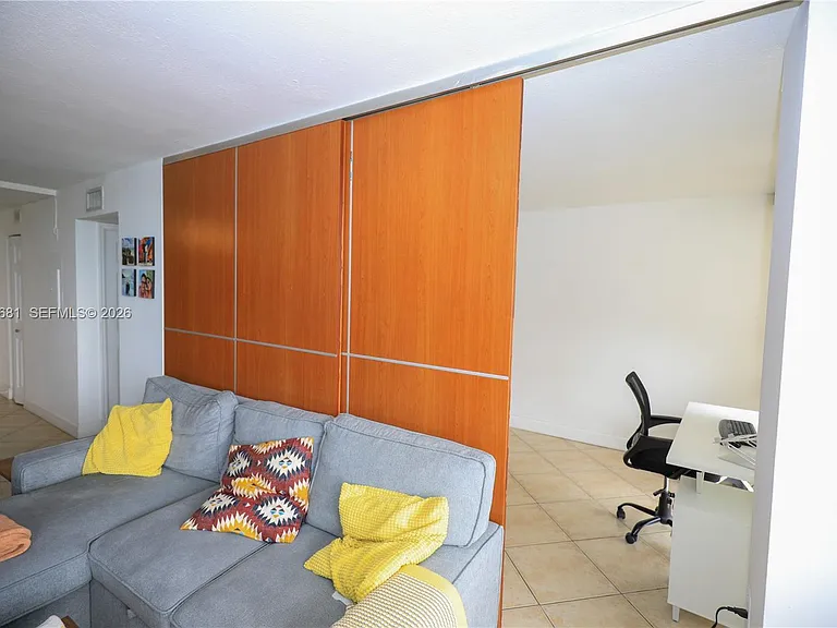 600 NE 36th St #710 — Photo 6