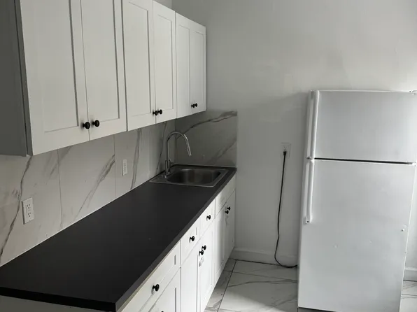 34 Van Cortlandt Park Ave, Yonkers, NY