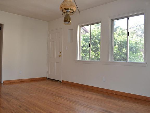 Front room - now has carpet