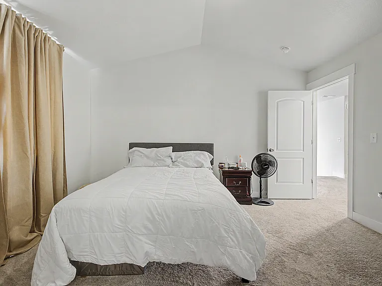 1529 W Stone Gate Dr — Photo 36