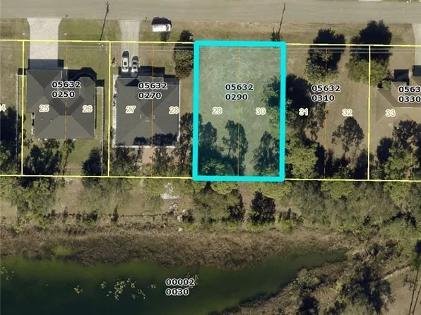 1810 NE 33rd St, Cape Coral, FL 33909