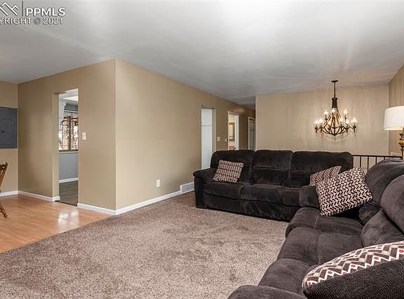 4th image of 1521 N Murray Blvd