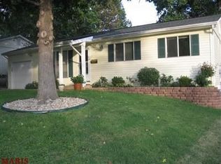 5324 Ville Angela Ln, Hazelwood, MO 63042