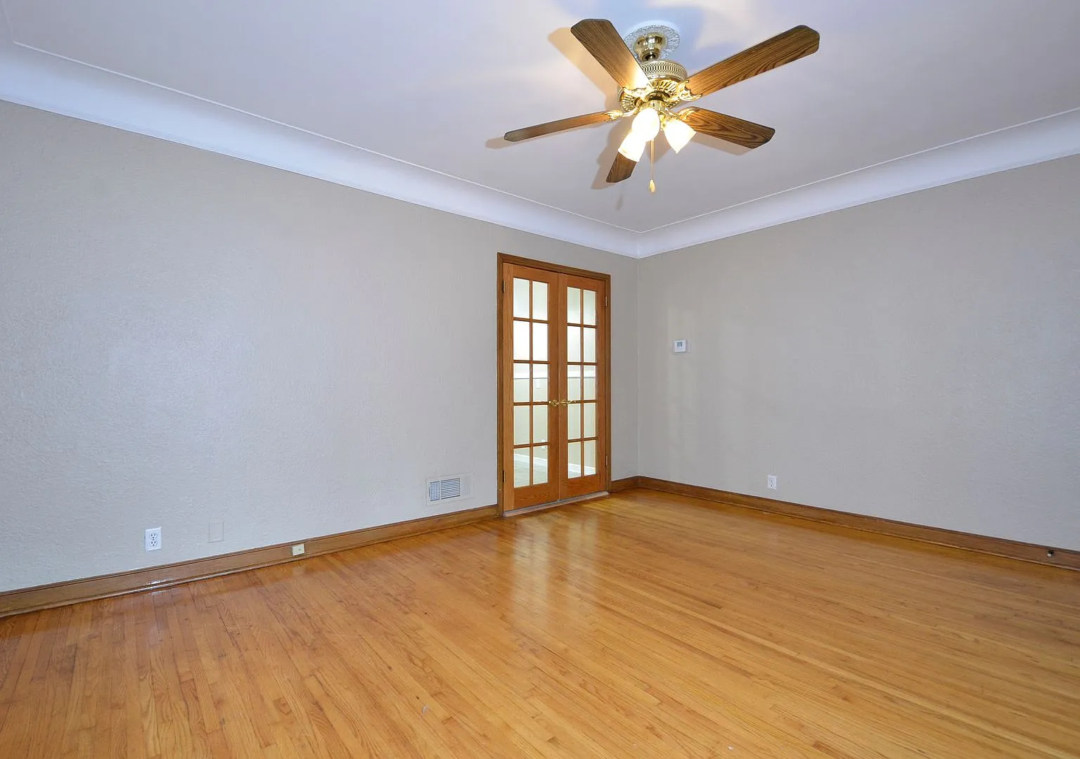 4329-4331 Thomas ave N - TPO — Photo 3