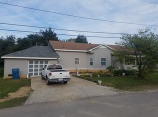 818 S Locust St, Campbell, MO 63933