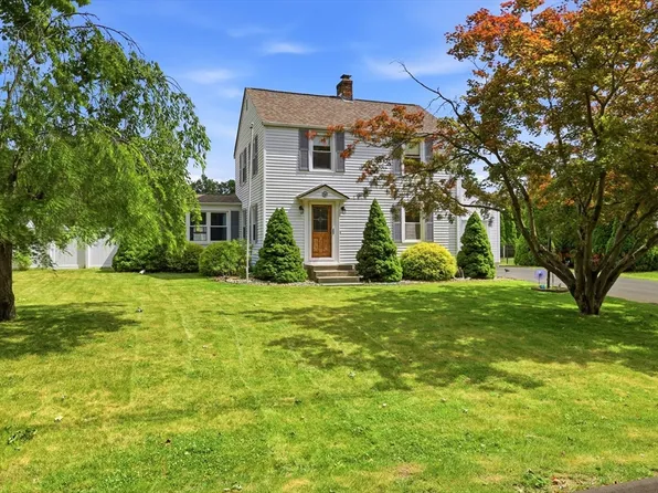 37 Valentine St, Agawam, MA 01001