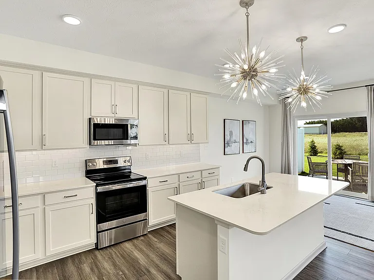 10713 Mangrove Dr — Photo 16