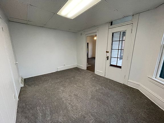 5th image of 470 Park Ave