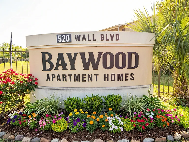 Baywood — Photo 2