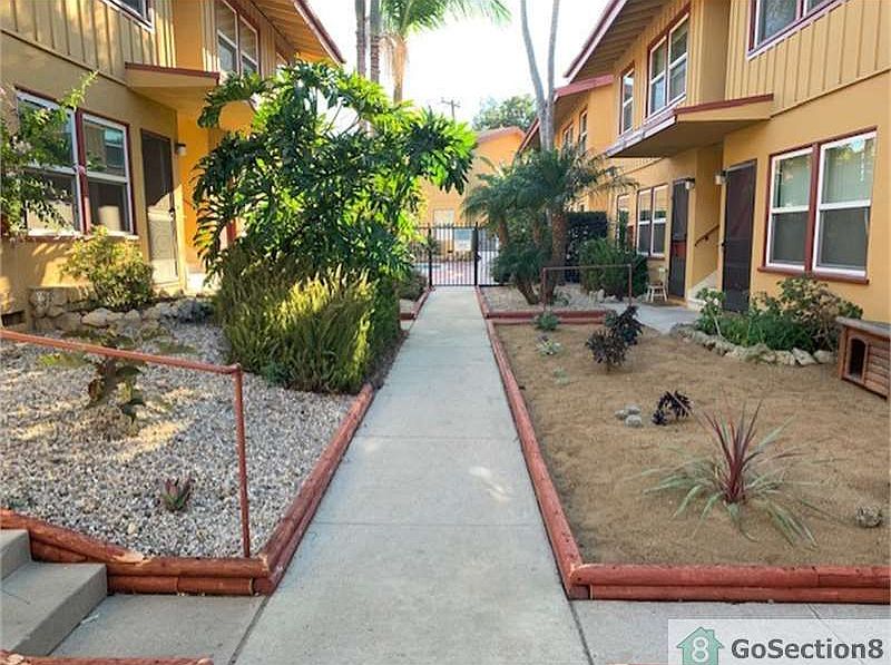 1st image of 820 Empire Ave #0